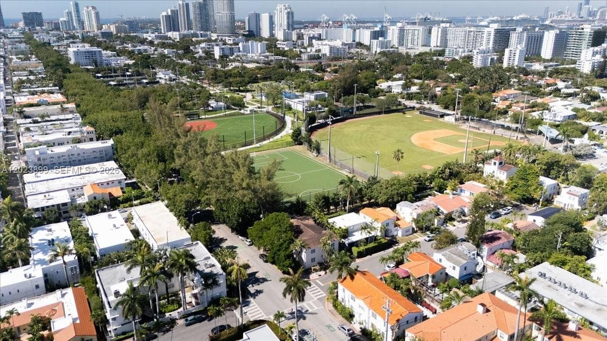 1438 Meridian Ave, Miami Beach FL 33139 — 21