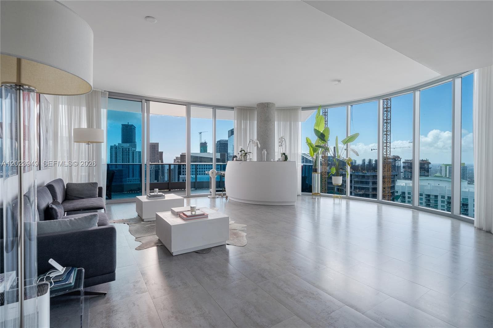 200 Biscayne Boulevard Way # 4902, Miami FL 33131 — 2
