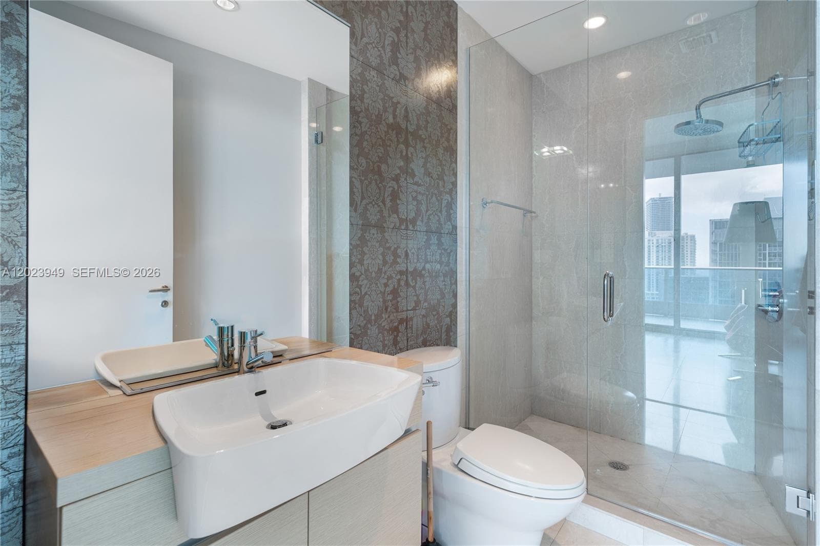 200 Biscayne Boulevard Way # 4902, Miami FL 33131 — 13