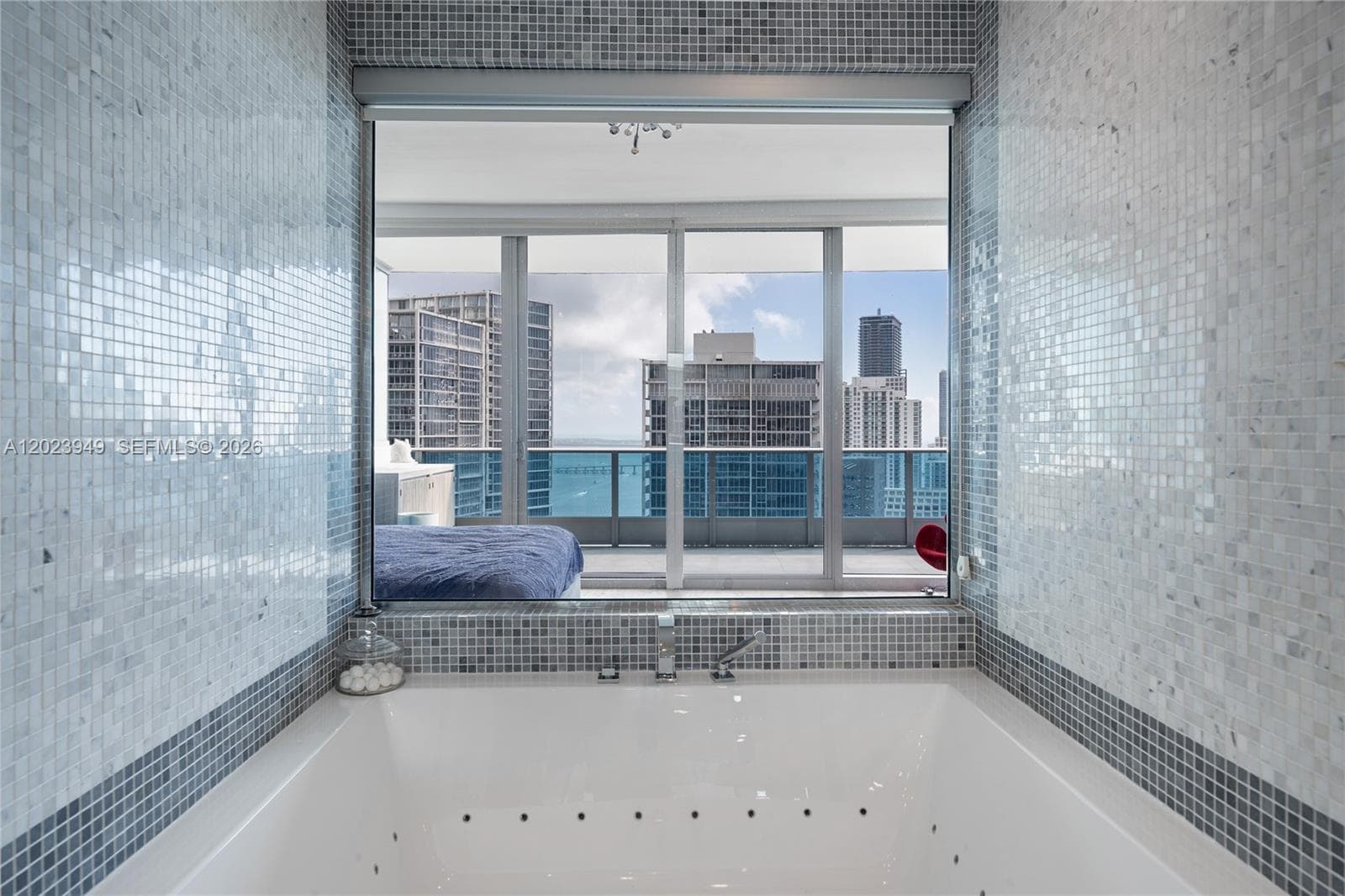 200 Biscayne Boulevard Way # 4902, Miami FL 33131 — 17