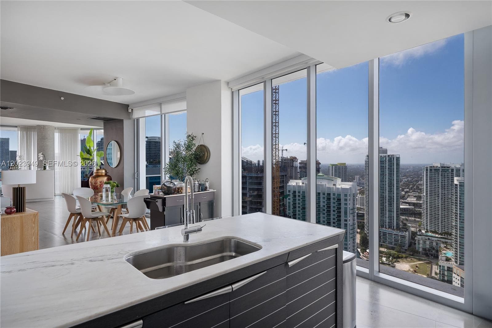 200 Biscayne Boulevard Way # 4902, Miami FL 33131 — 5