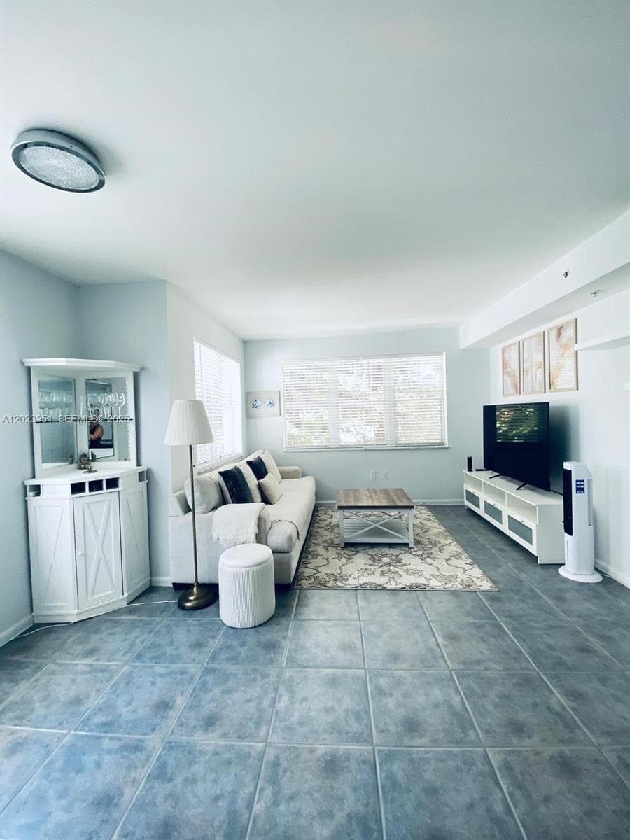 1550 Drexel Ave # 202, Miami Beach FL 33139 — 6
