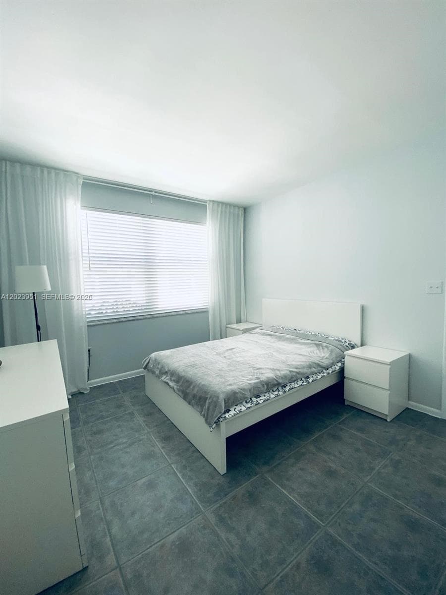1550 Drexel Ave # 202, Miami Beach FL 33139 — 17