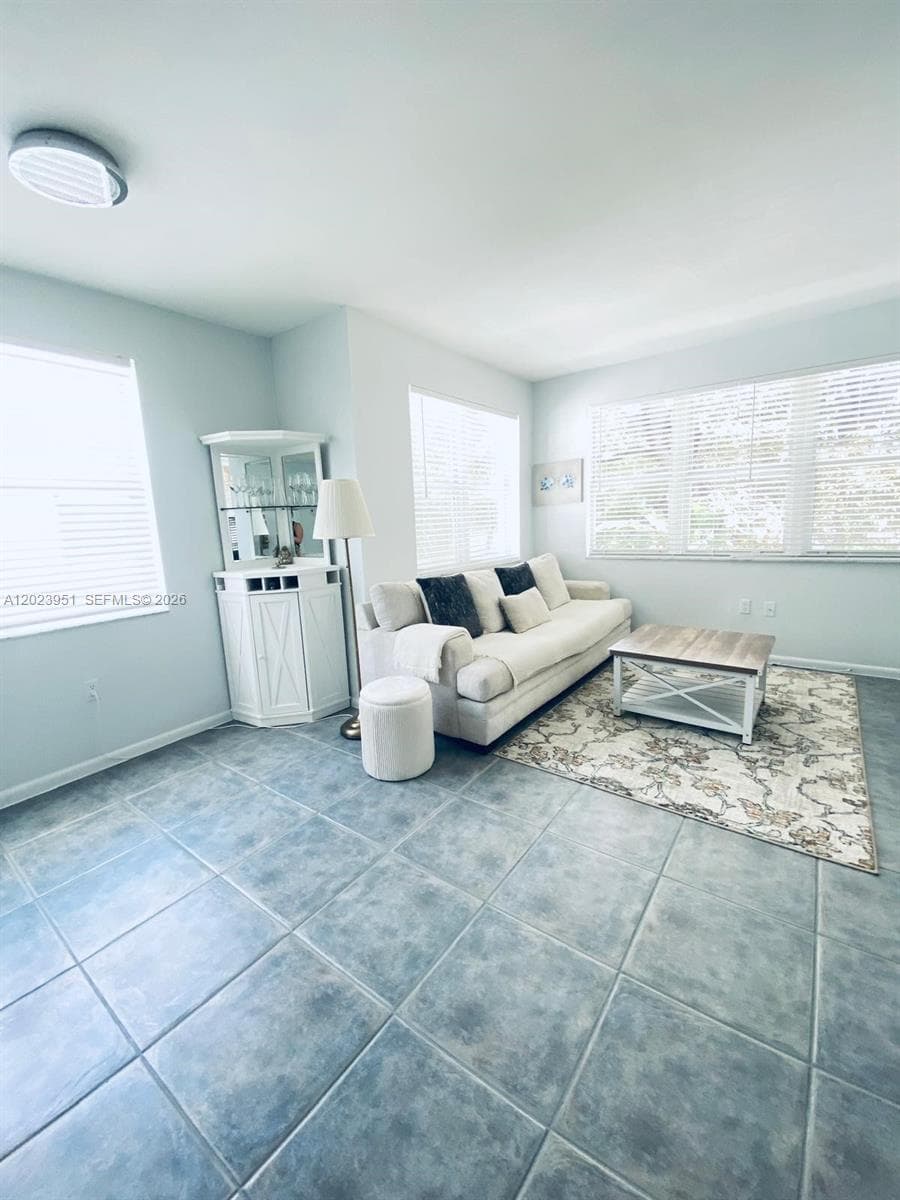 1550 Drexel Ave # 202, Miami Beach FL 33139 — 5