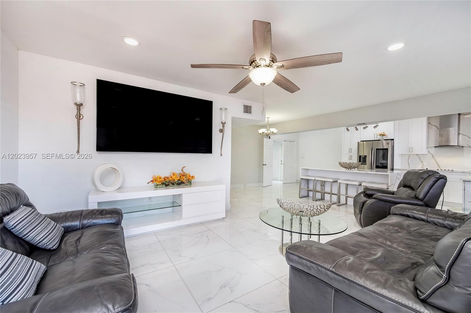 228 W 18th St, Hialeah FL 33010 — 19