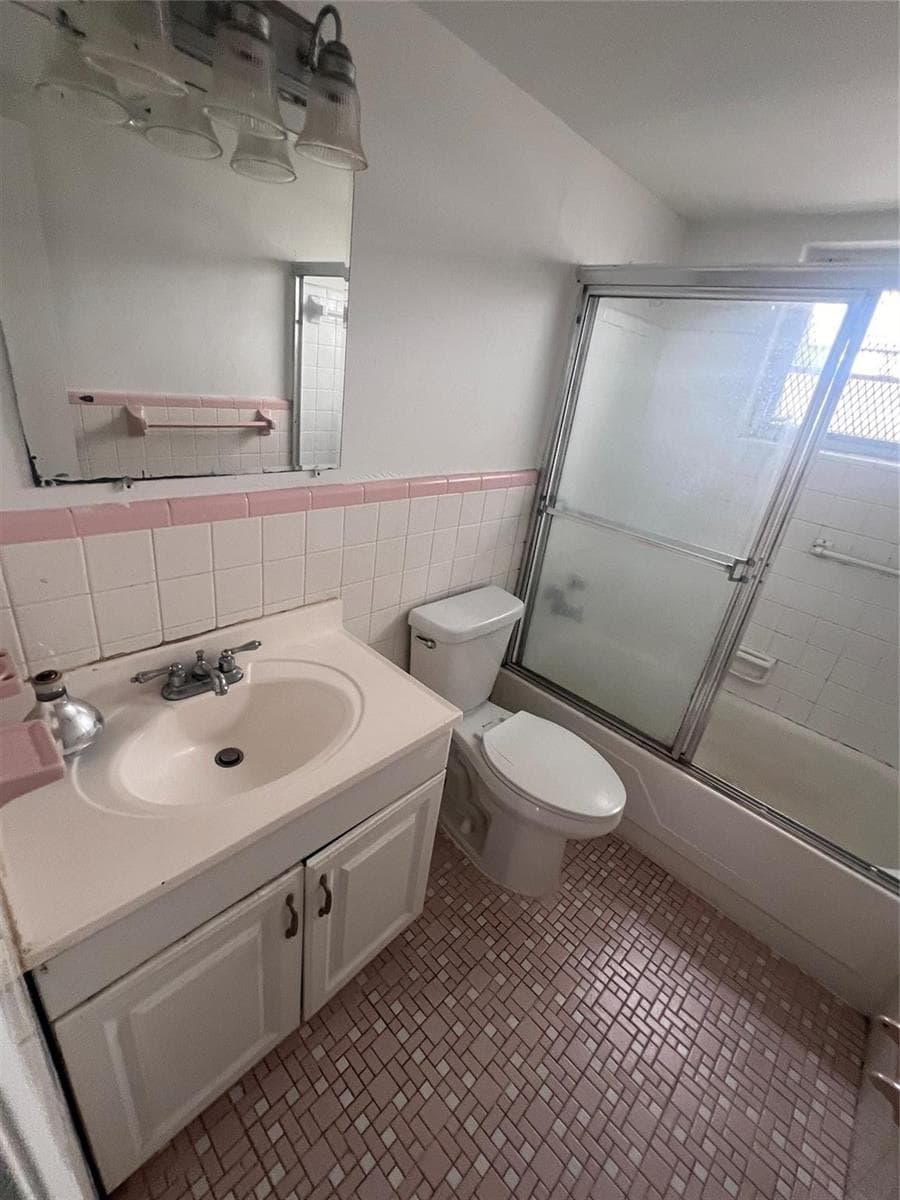 919 Michigan Avenue # 3, Miami Beach FL 33139 — 9
