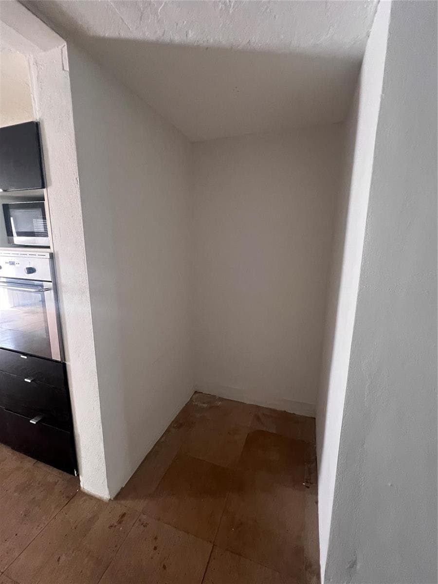 919 Michigan Avenue # 3, Miami Beach FL 33139 — 8