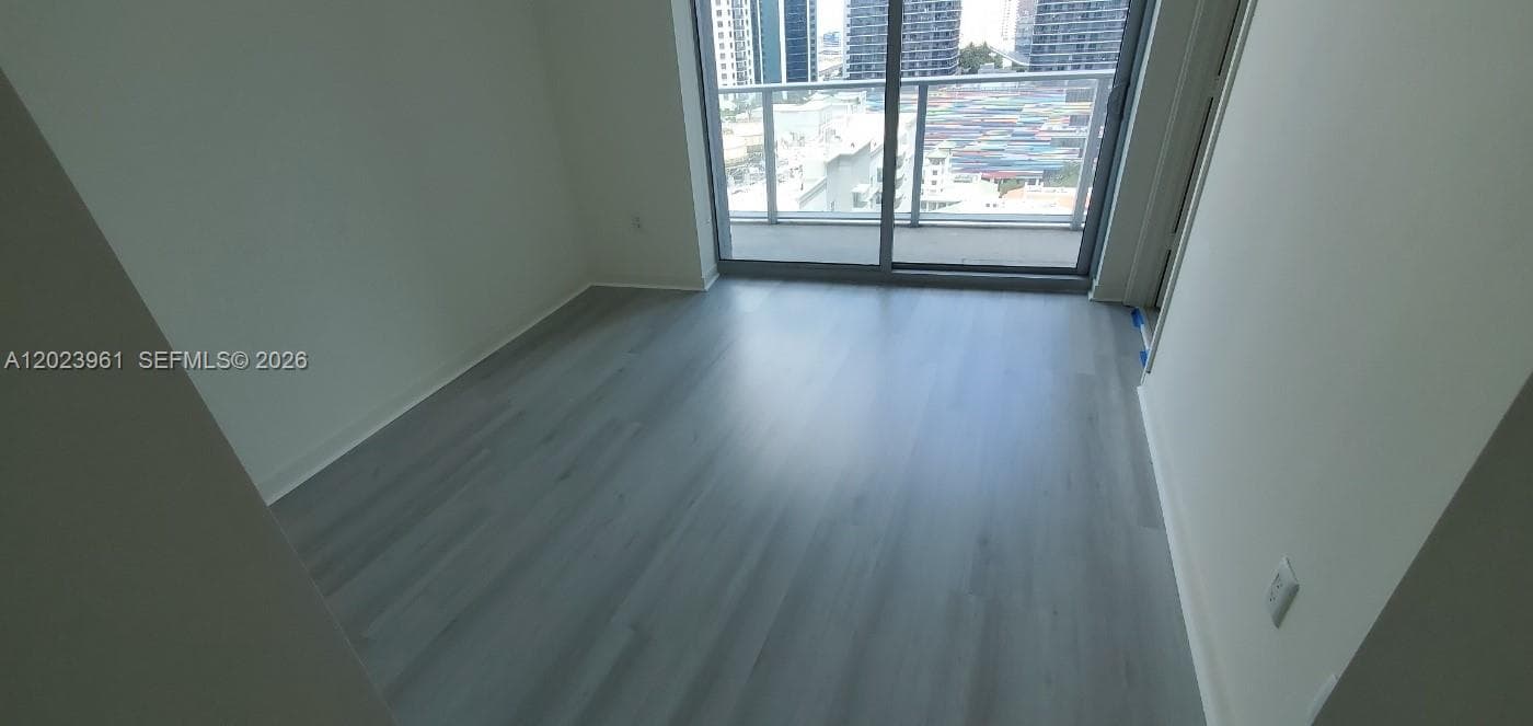 1100 S Miami Ave # 1907, Miami FL 33130 — 10