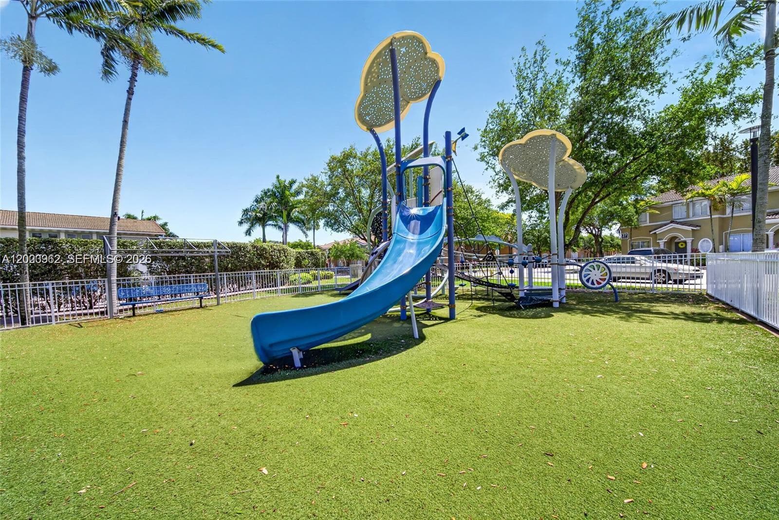 1068 SE 24th Ave, Homestead FL 33035 — 12