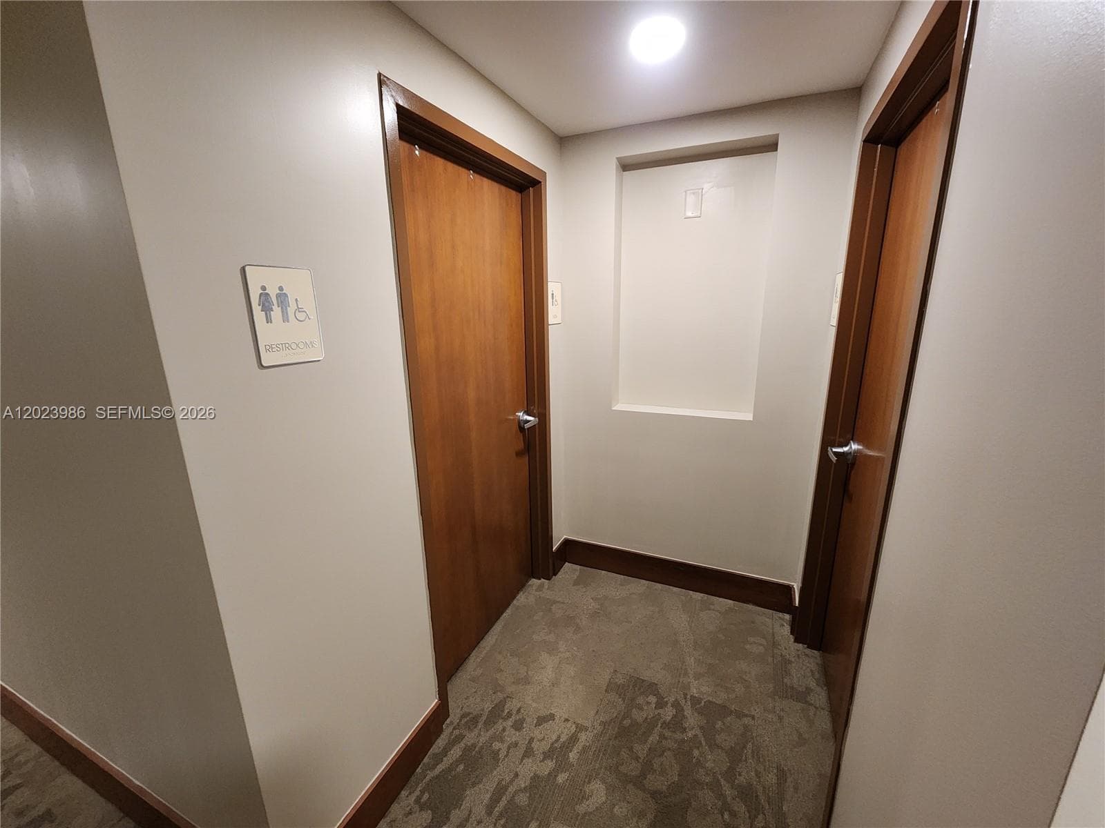 31 SE 5th St # 502, Miami FL 33131 — 17