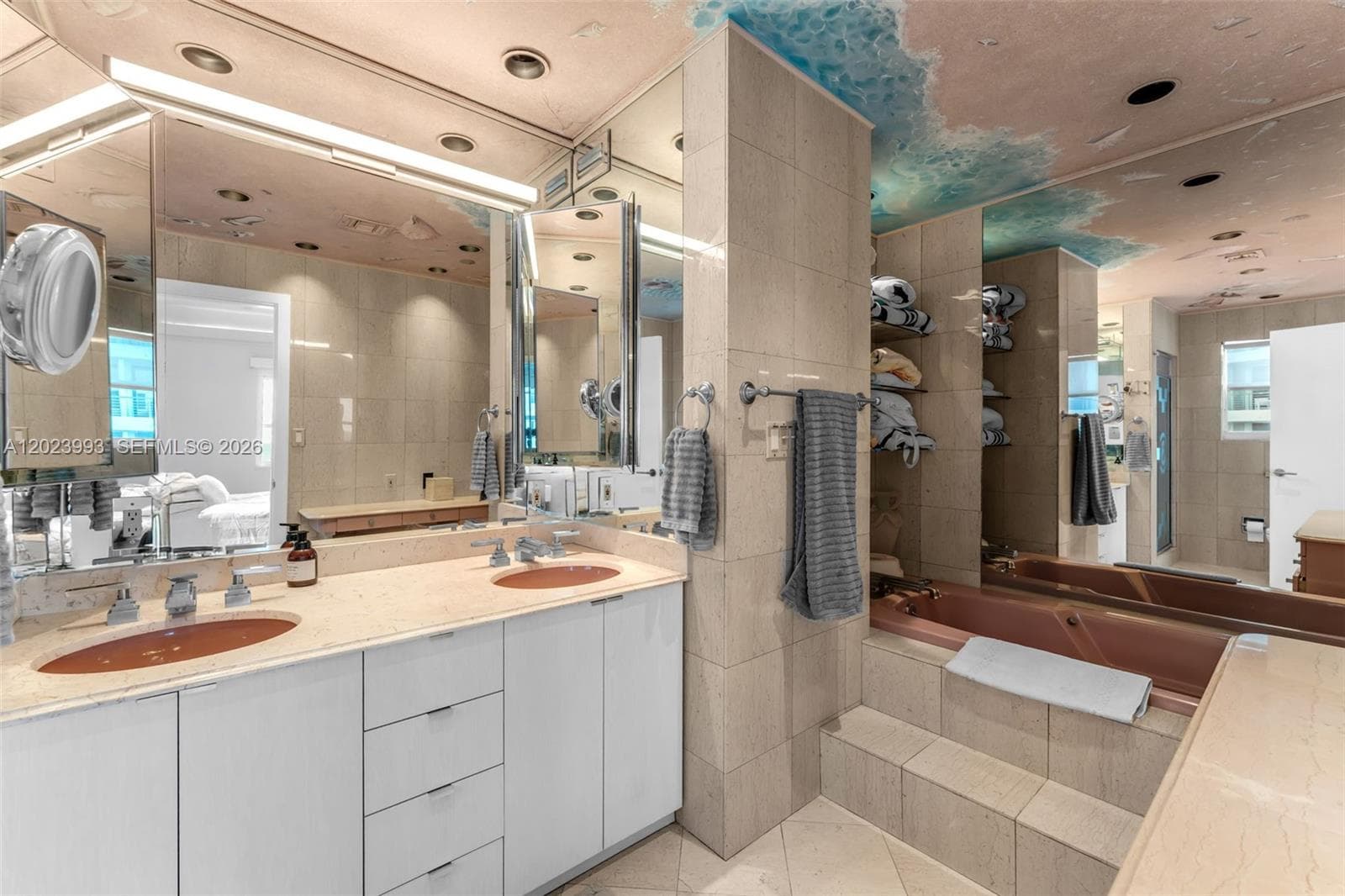4925 Collins Ave # 11E, Miami Beach FL 33140 — 16