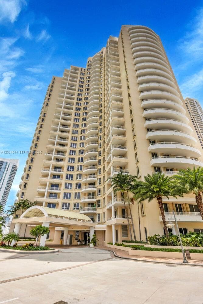 888 Brickell Key Dr # 1001, Miami FL 33131 — 15