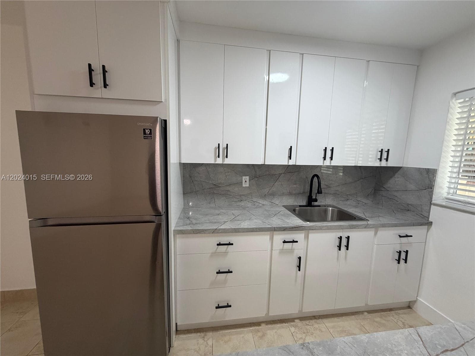 65 Washington Ave # 2, Miami Beach FL 33139 — 5