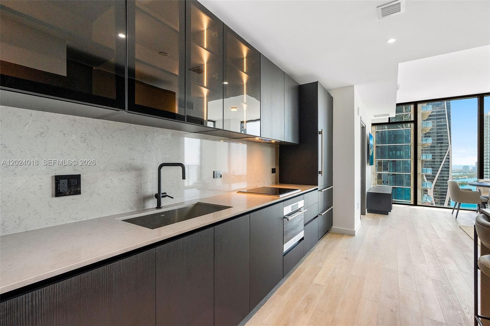 20 NE 11th 20 NE 11TH ST # 4504, Miami FL 33132 — 6