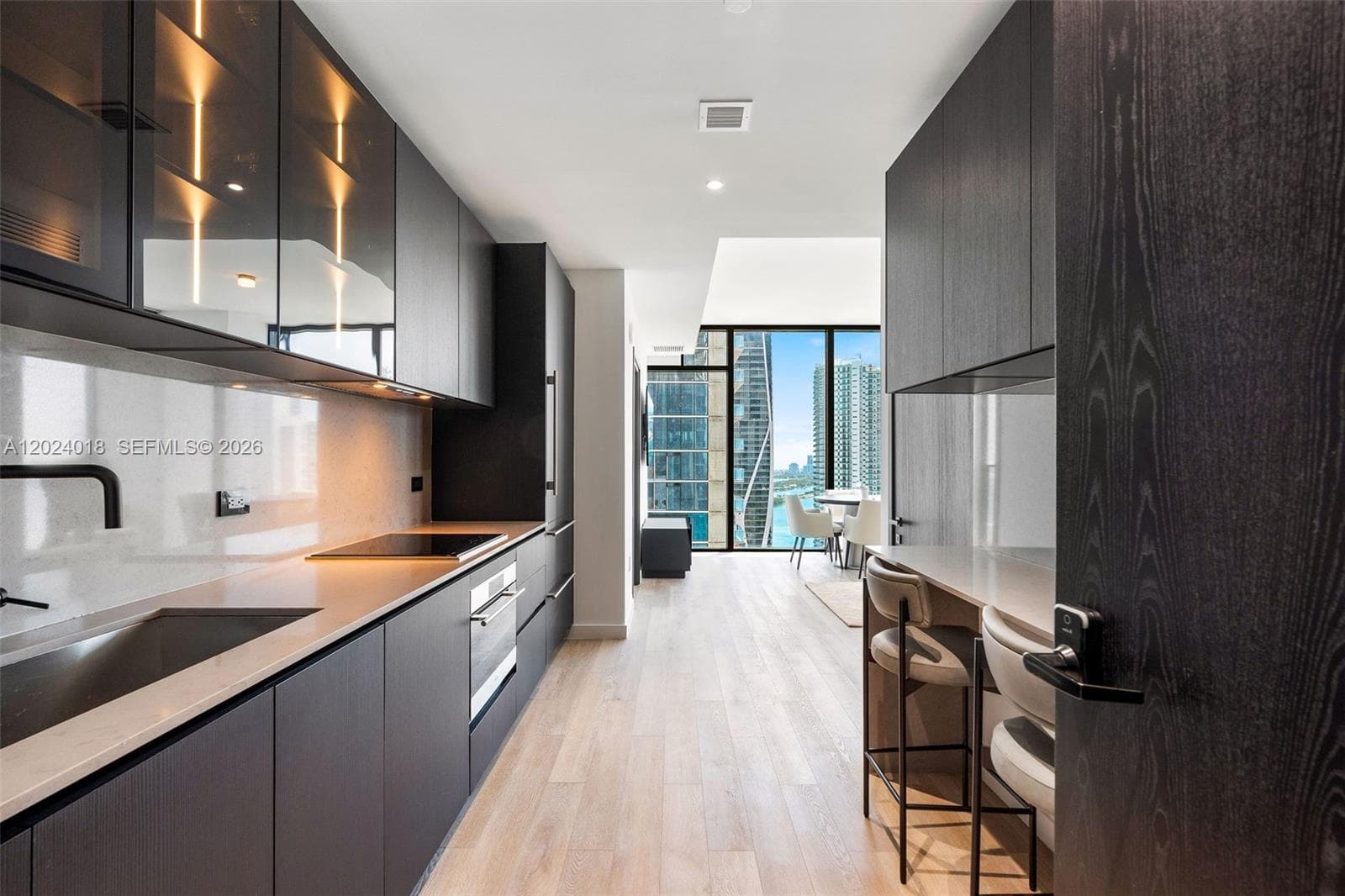 20 NE 11th 20 NE 11TH ST # 4504, Miami FL 33132 — 7