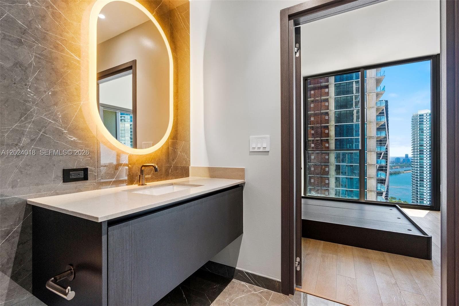 20 NE 11th 20 NE 11TH ST # 4504, Miami FL 33132 — 19
