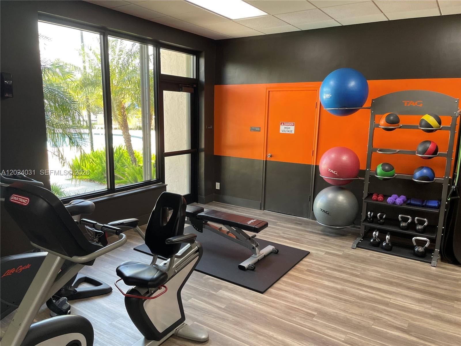 90 Edgewater Dr # 1222, Coral Gables FL 33133 — 27
