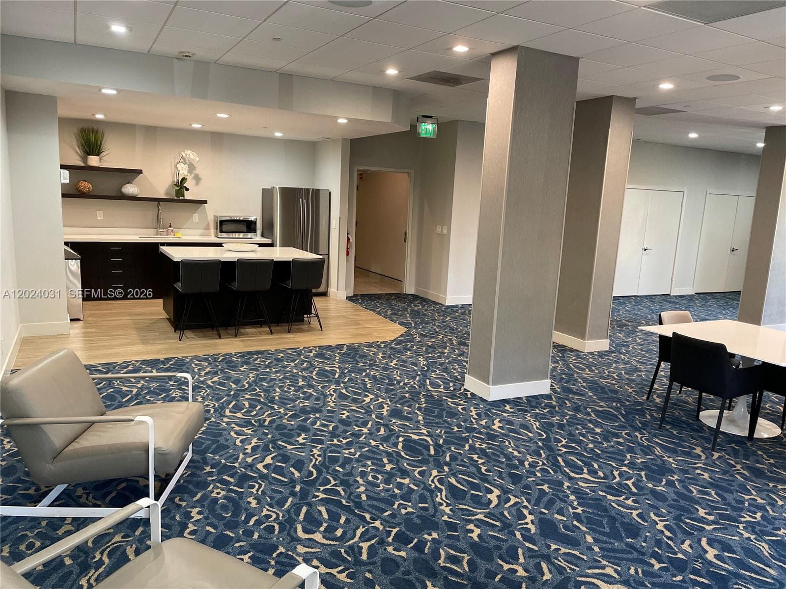 90 Edgewater Dr # 1222, Coral Gables FL 33133 — 24