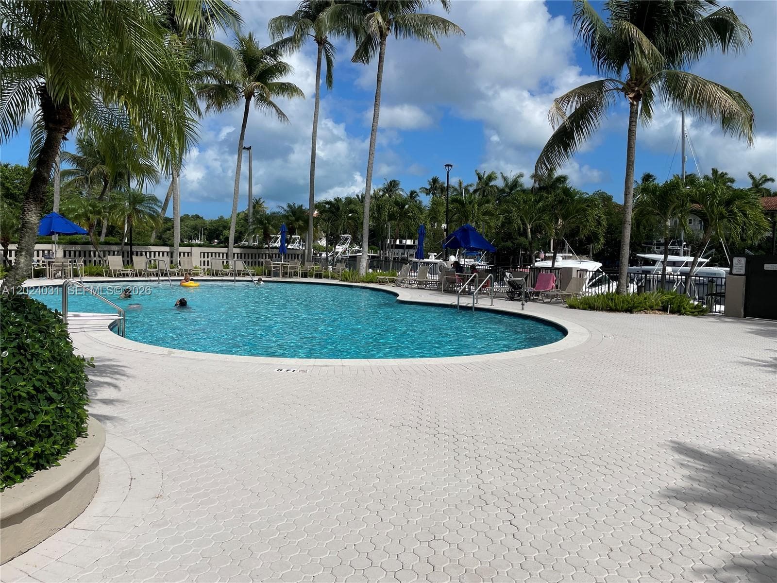 90 Edgewater Dr # 1222, Coral Gables FL 33133 — 29
