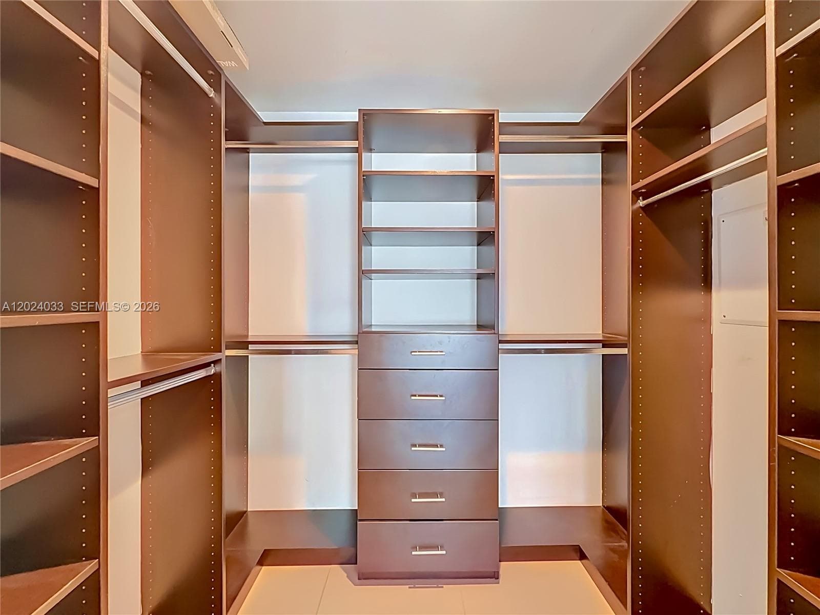 300 S Biscayne Blvd # 1016, Miami FL 33131 — 16
