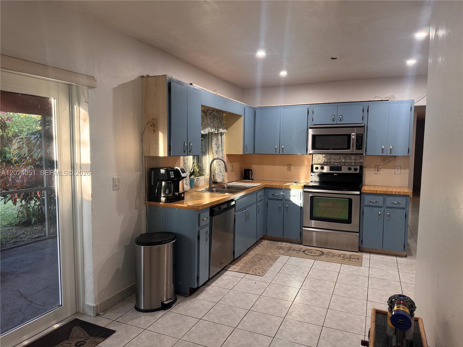8121 SW 205th St, Cutler Bay FL 33189 — 5