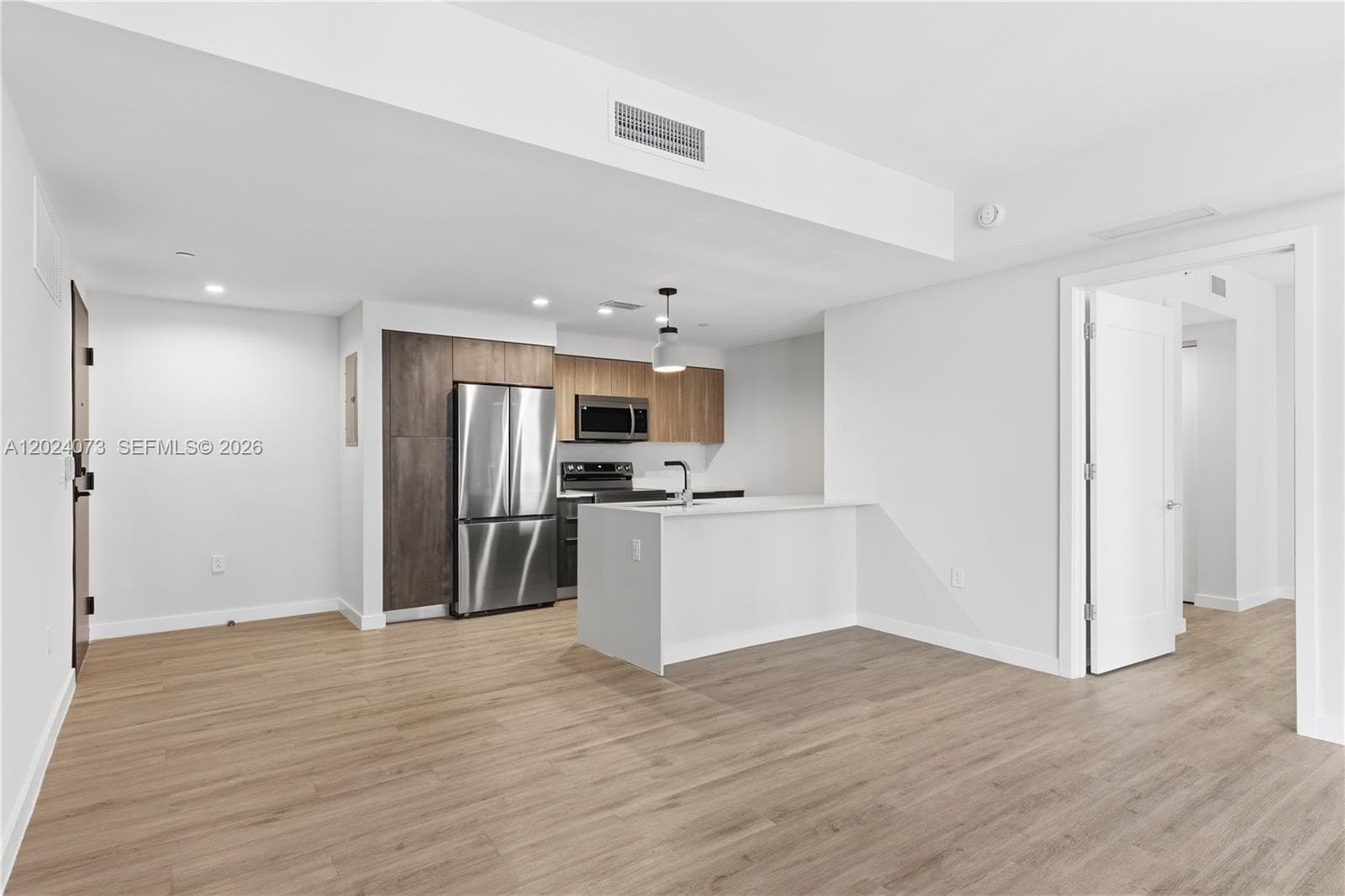 697 N Miami Ave # 1810, Miami FL 33136 — 12