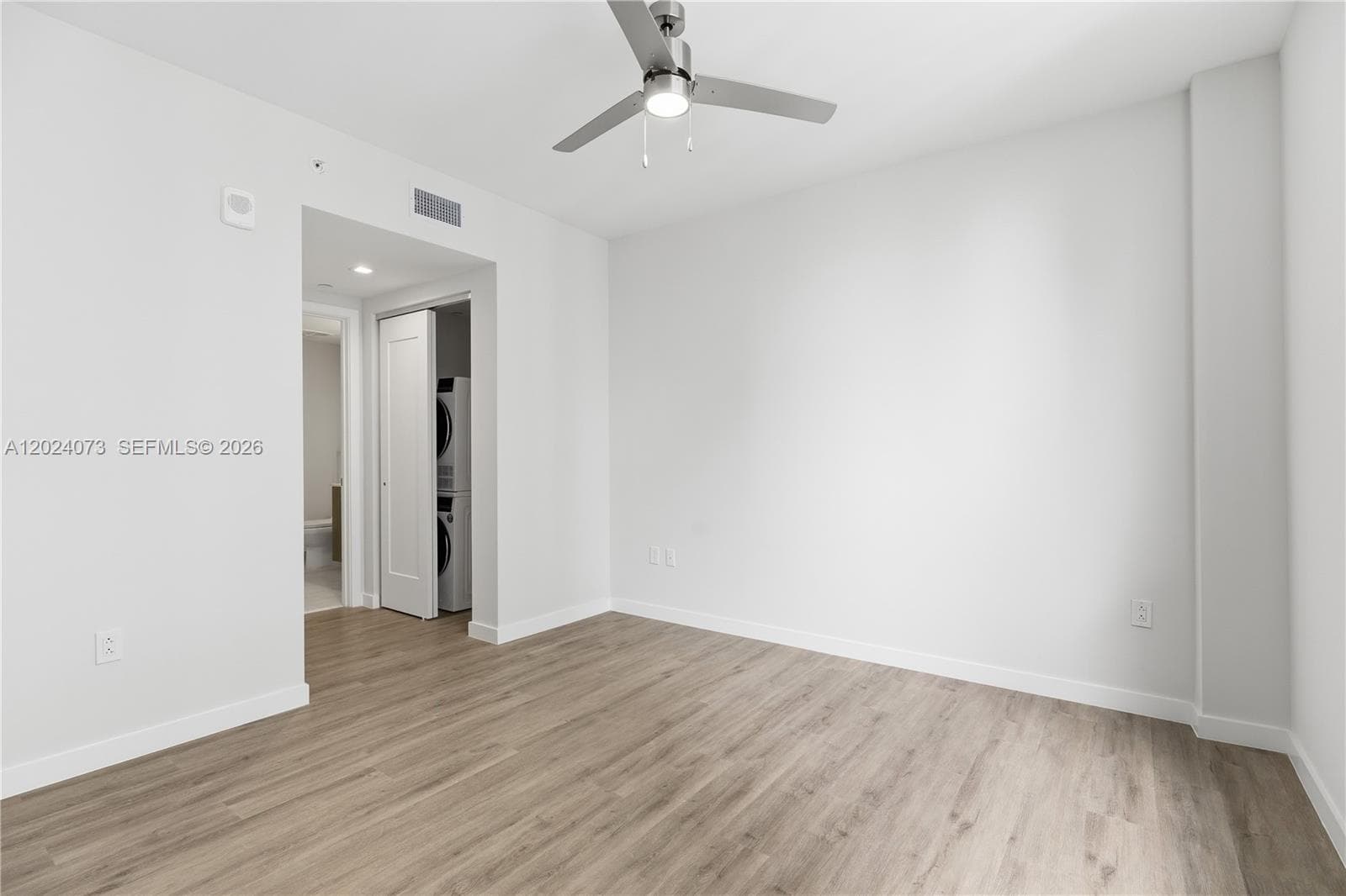 697 N Miami Ave # 1810, Miami FL 33136 — 20