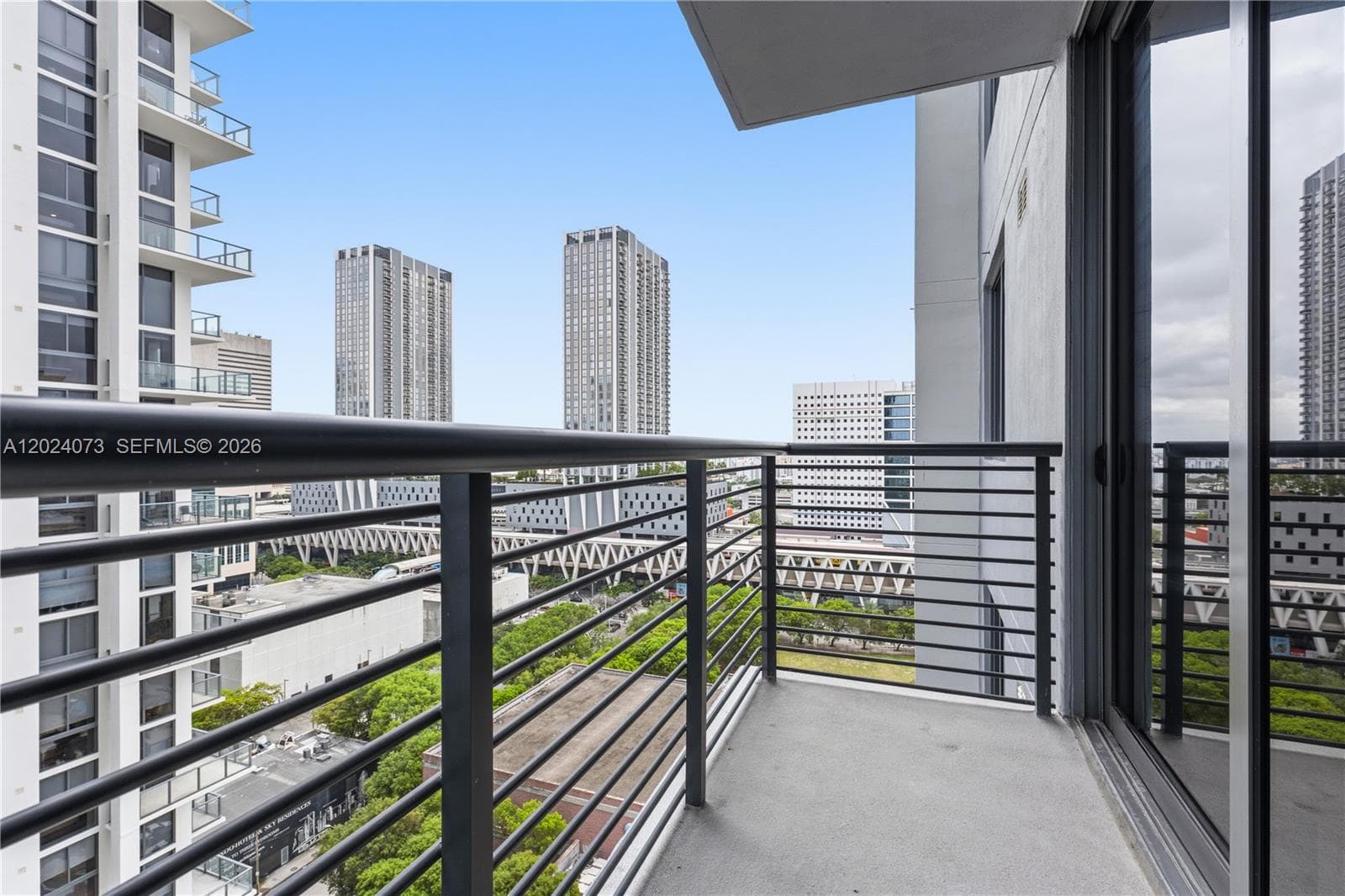 697 N Miami Ave # 1810, Miami FL 33136 — 30