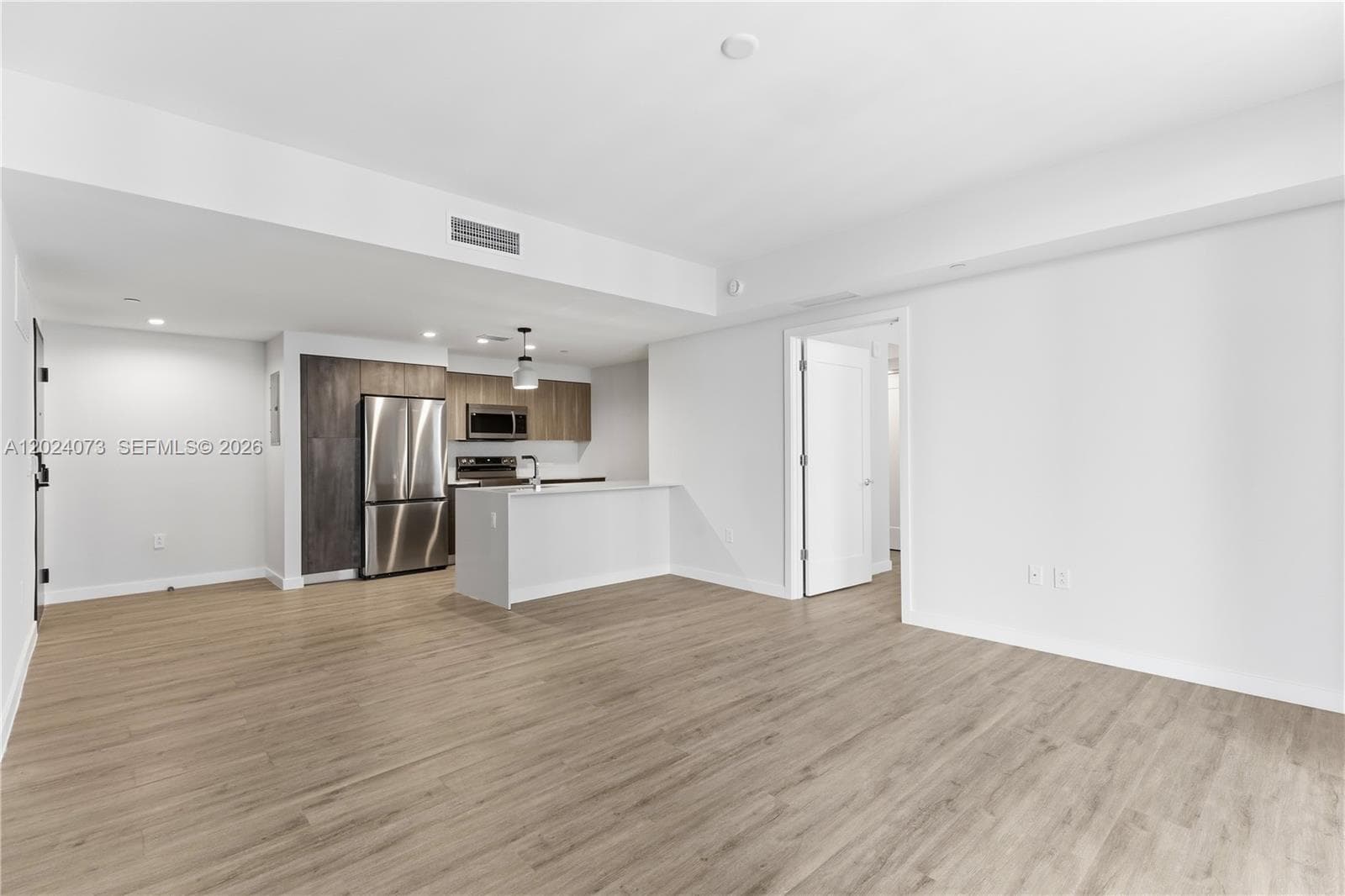 697 N Miami Ave # 1810, Miami FL 33136 — 14