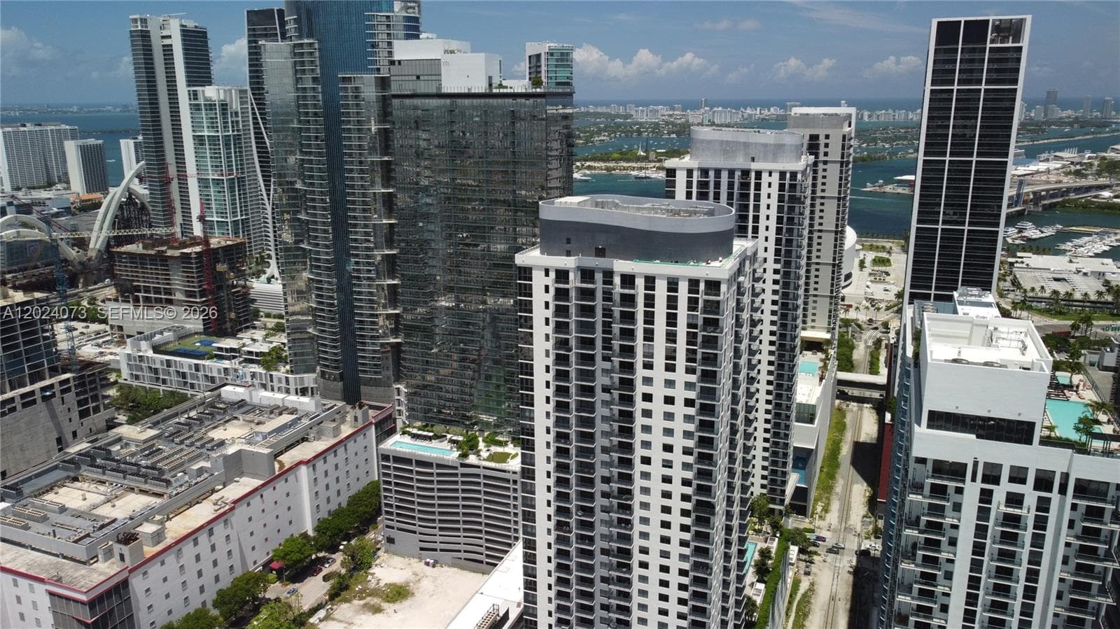 697 N Miami Ave # 1810, Miami FL 33136 — 37