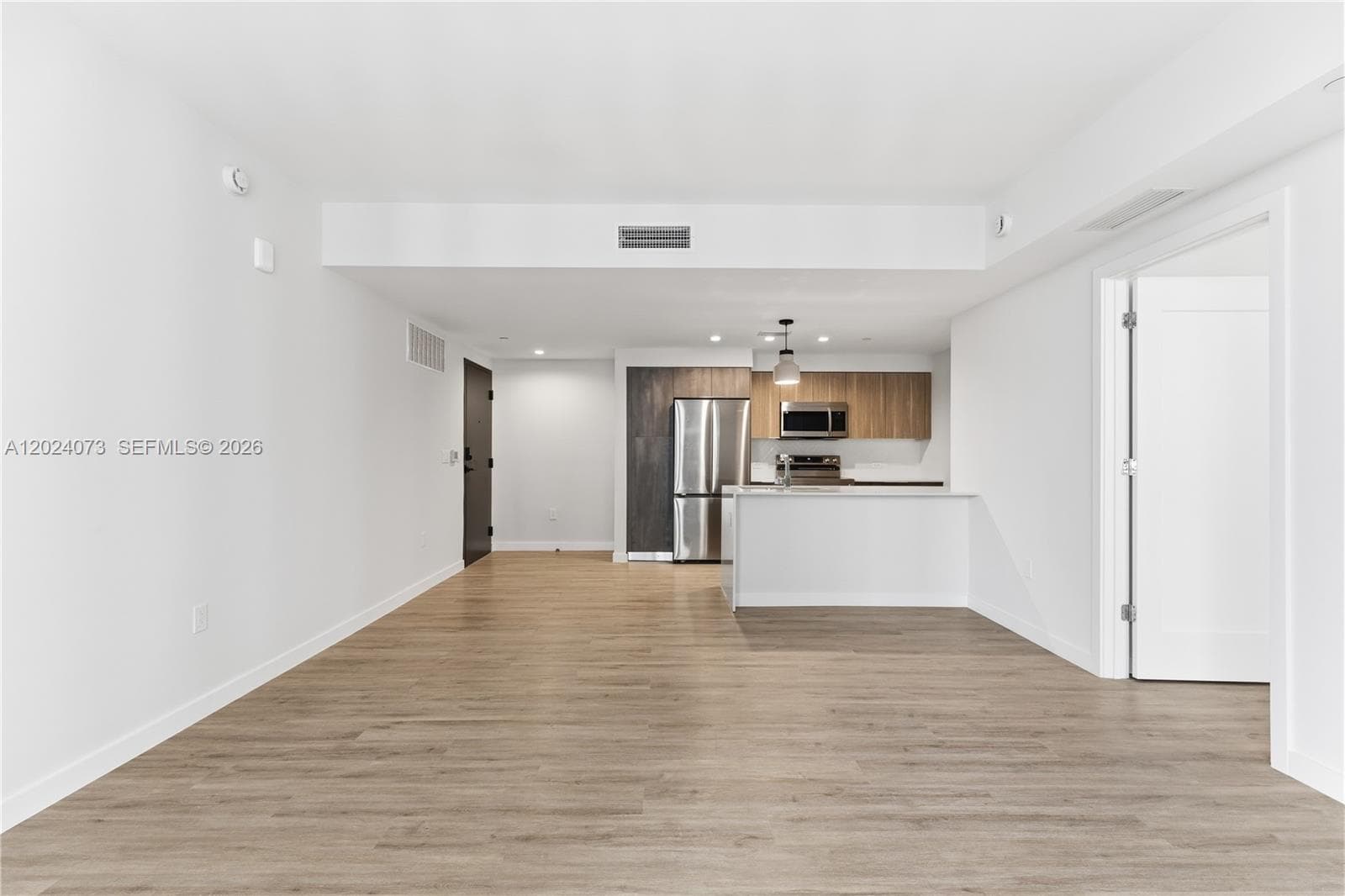 697 N Miami Ave # 1810, Miami FL 33136 — 15