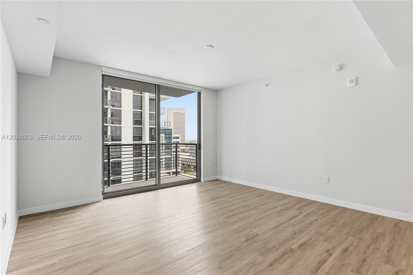 697 N Miami Ave # 1810, Miami FL 33136 — 11