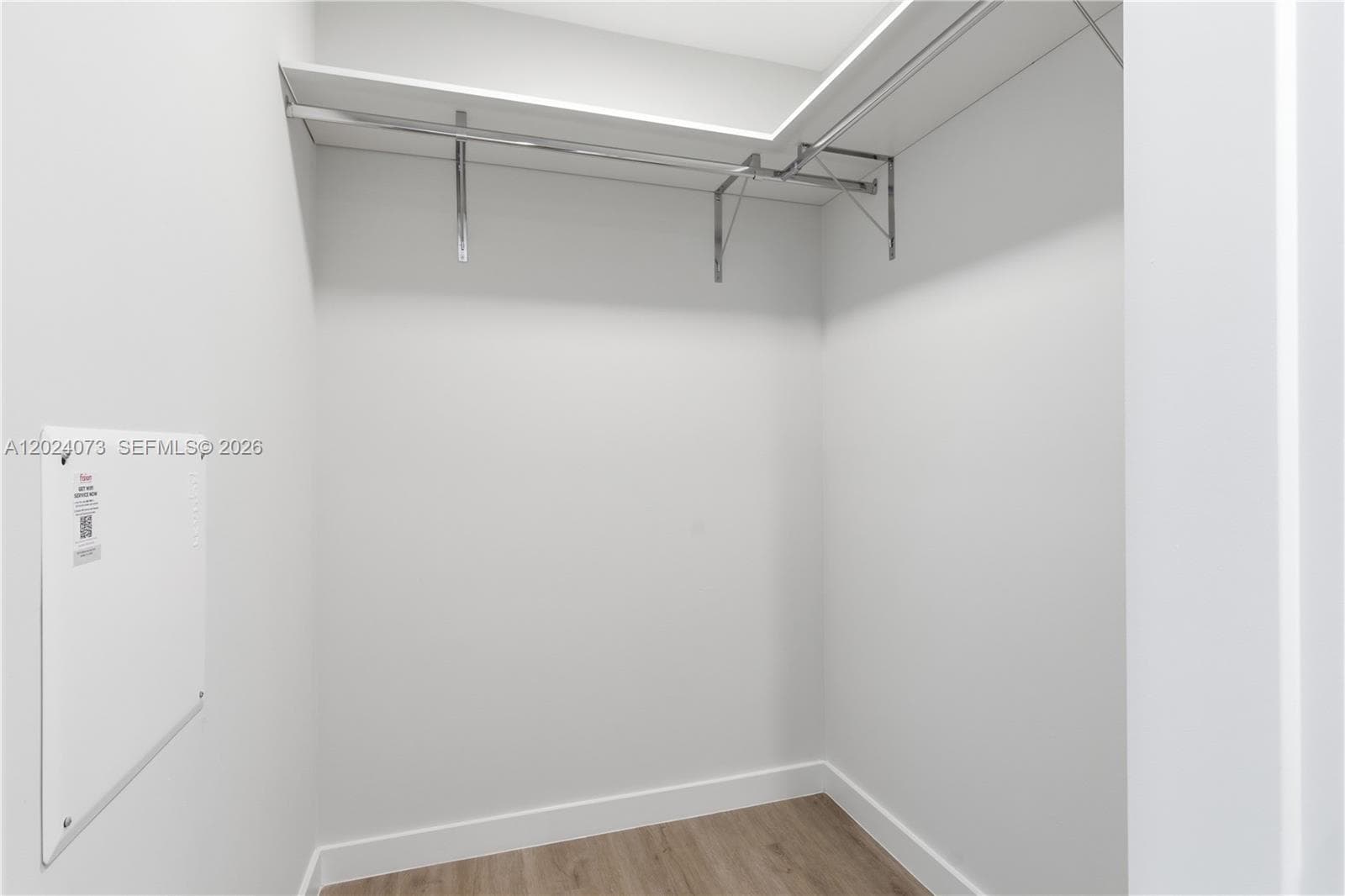 697 N Miami Ave # 1810, Miami FL 33136 — 25