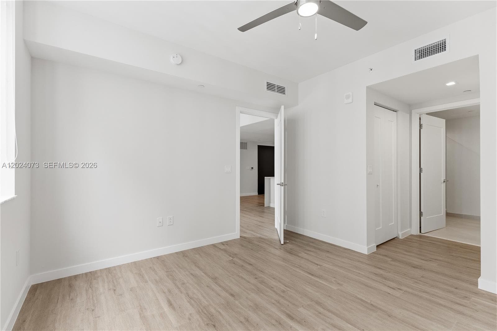 697 N Miami Ave # 1810, Miami FL 33136 — 21