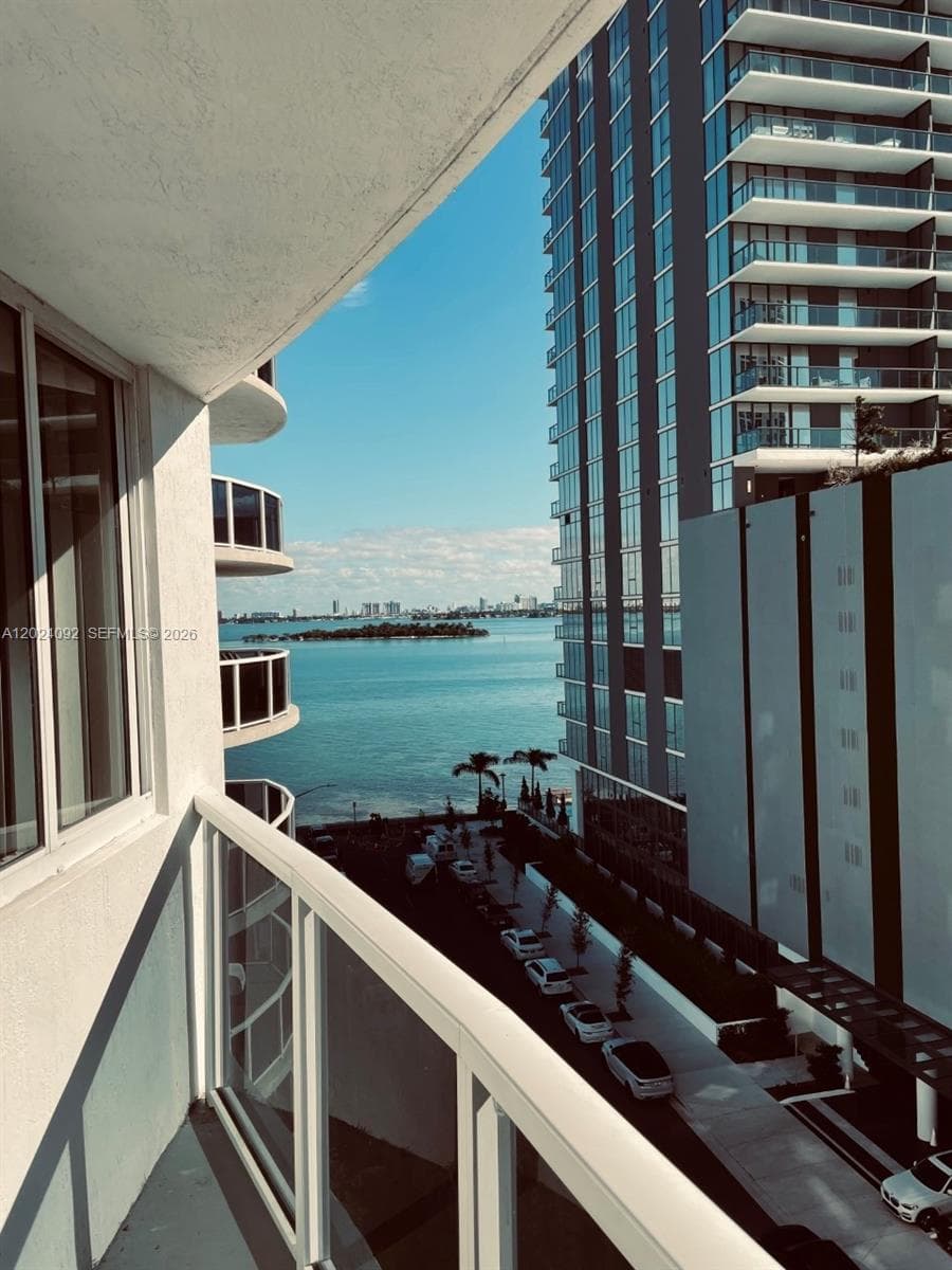 601 NE 23rd St # 804, Miami FL 33137 — 1