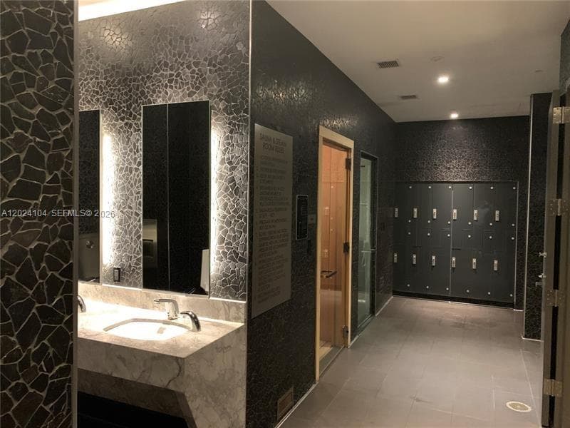 1080 Brickell Ave # 2005, Miami FL 33131 — 25
