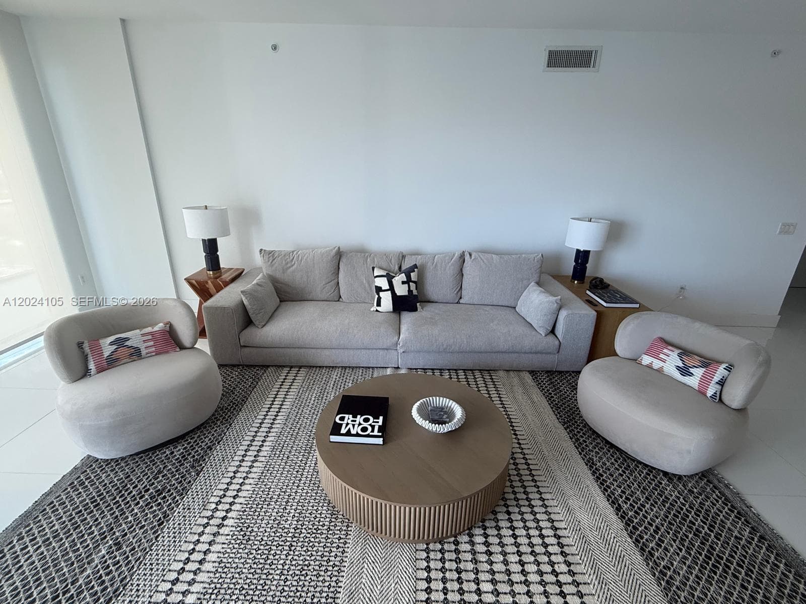 17301 Biscayne Blvd # 2305, North Miami Beach FL 33160 — 2