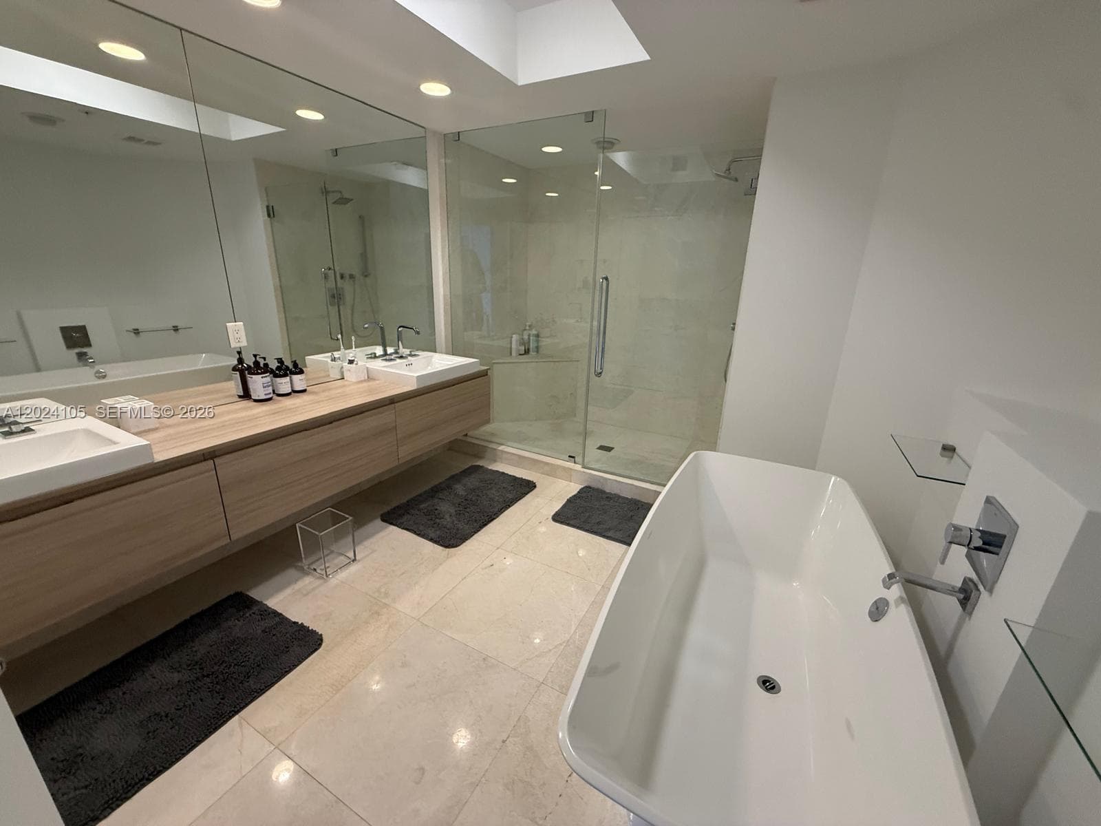 17301 Biscayne Blvd # 2305, North Miami Beach FL 33160 — 10