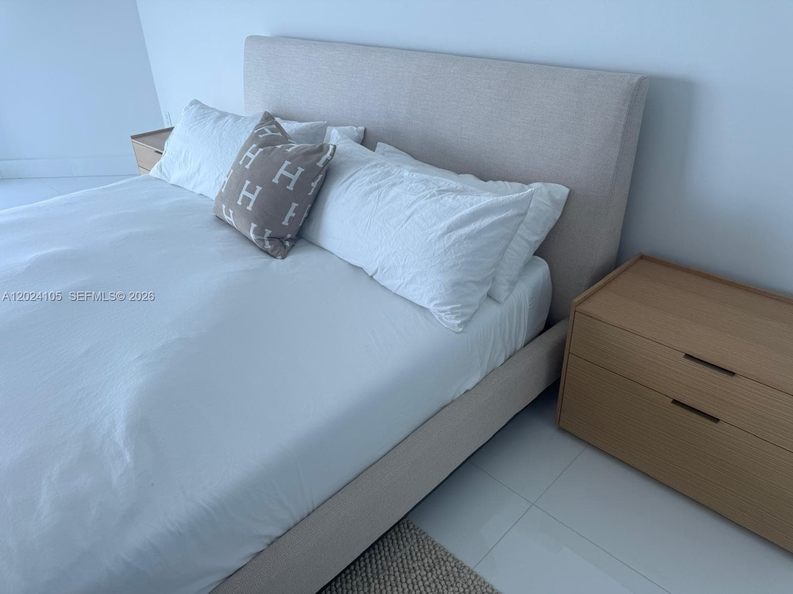 17301 Biscayne Blvd # 2305, North Miami Beach FL 33160 — 11
