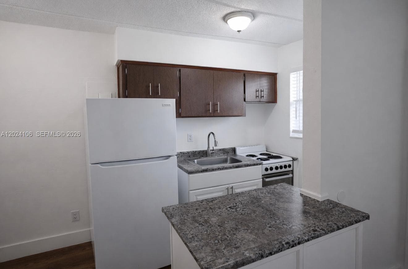 1235 W 66th St # 12, Hialeah FL 33012 — 1