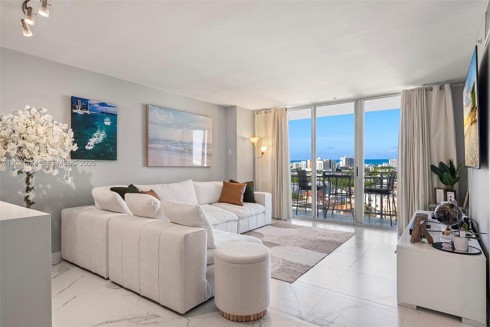90 Alton Rd # 1405, Miami Beach FL 33139 — 2