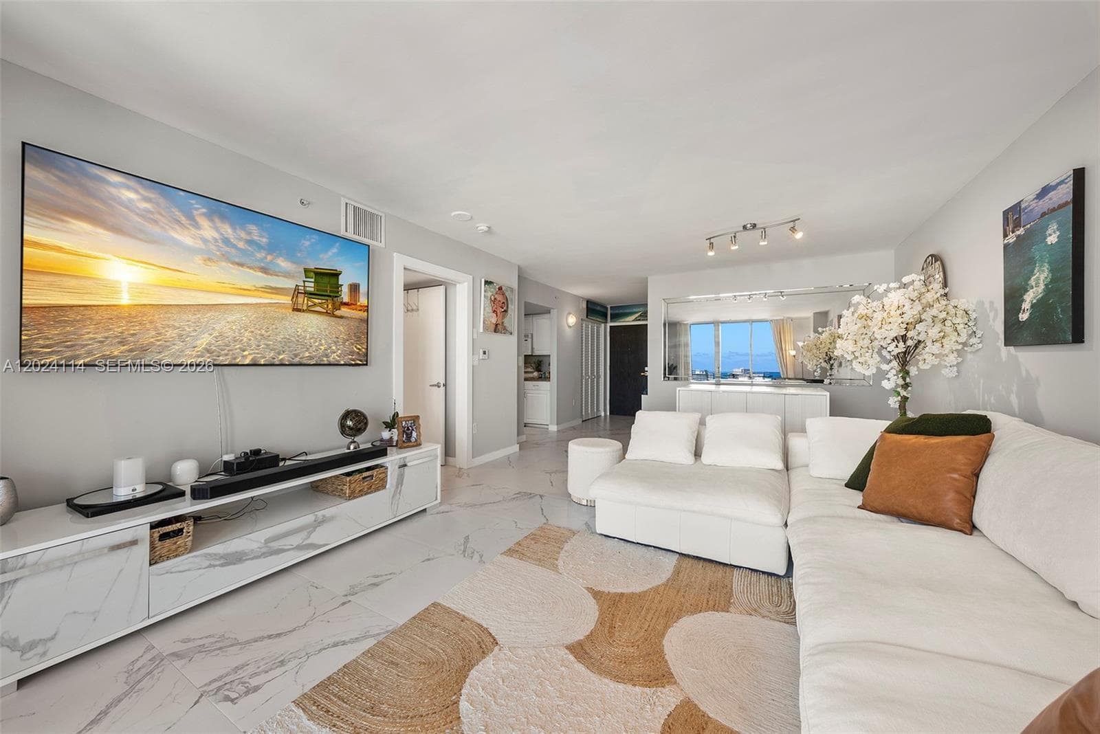 90 Alton Rd # 1405, Miami Beach FL 33139 — 3