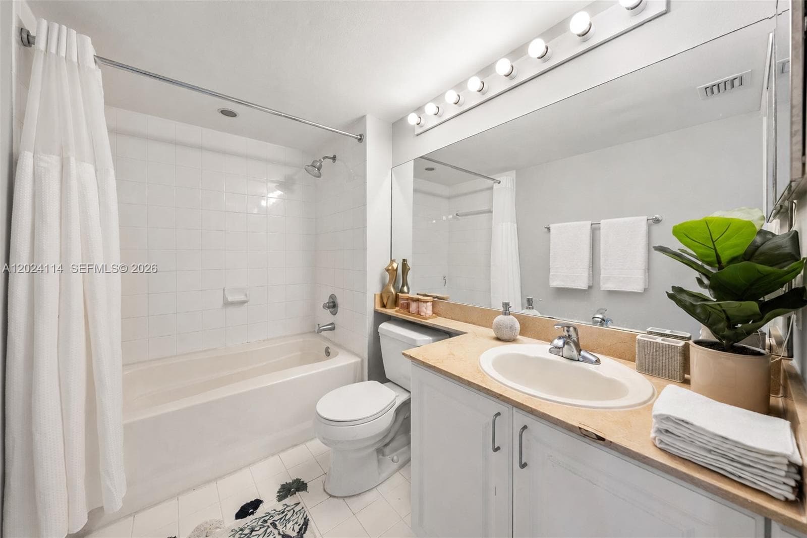 90 Alton Rd # 1405, Miami Beach FL 33139 — 10