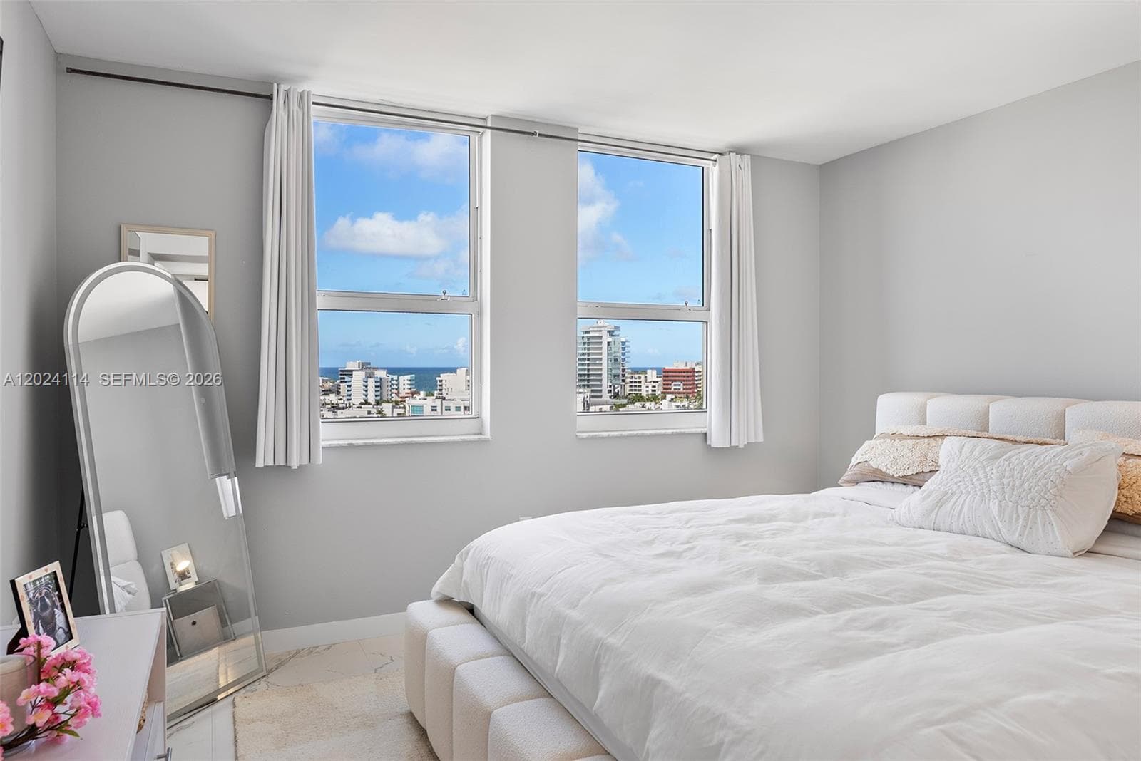 90 Alton Rd # 1405, Miami Beach FL 33139 — 19