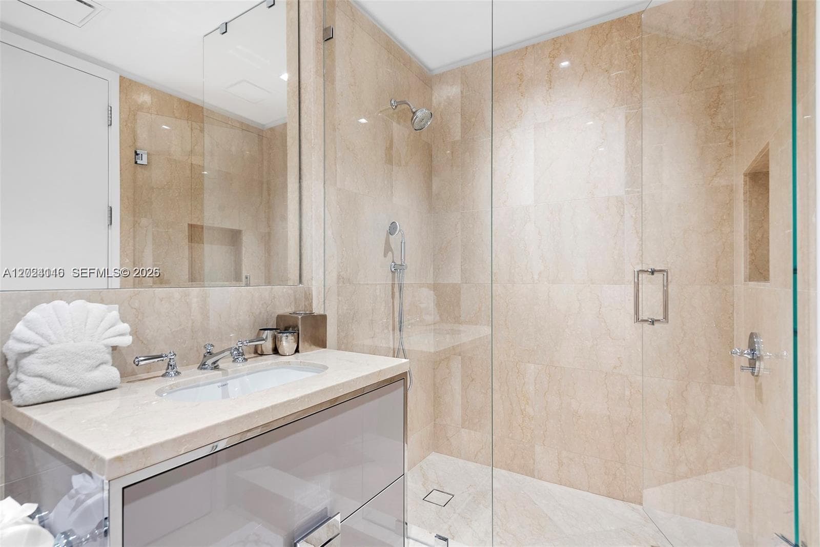 15701 Collins Ave # 4105, Sunny Isles Beach FL 33160 — 24