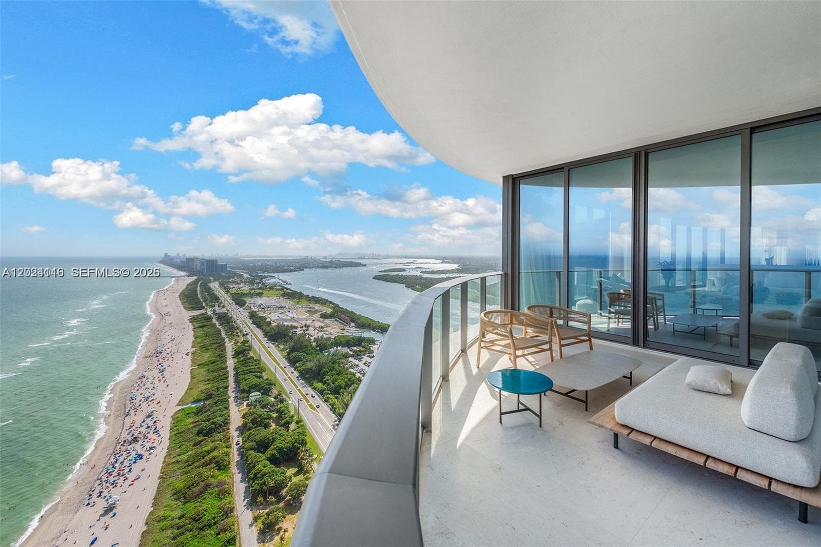 15701 Collins Ave # 4105, Sunny Isles Beach FL 33160 — 33