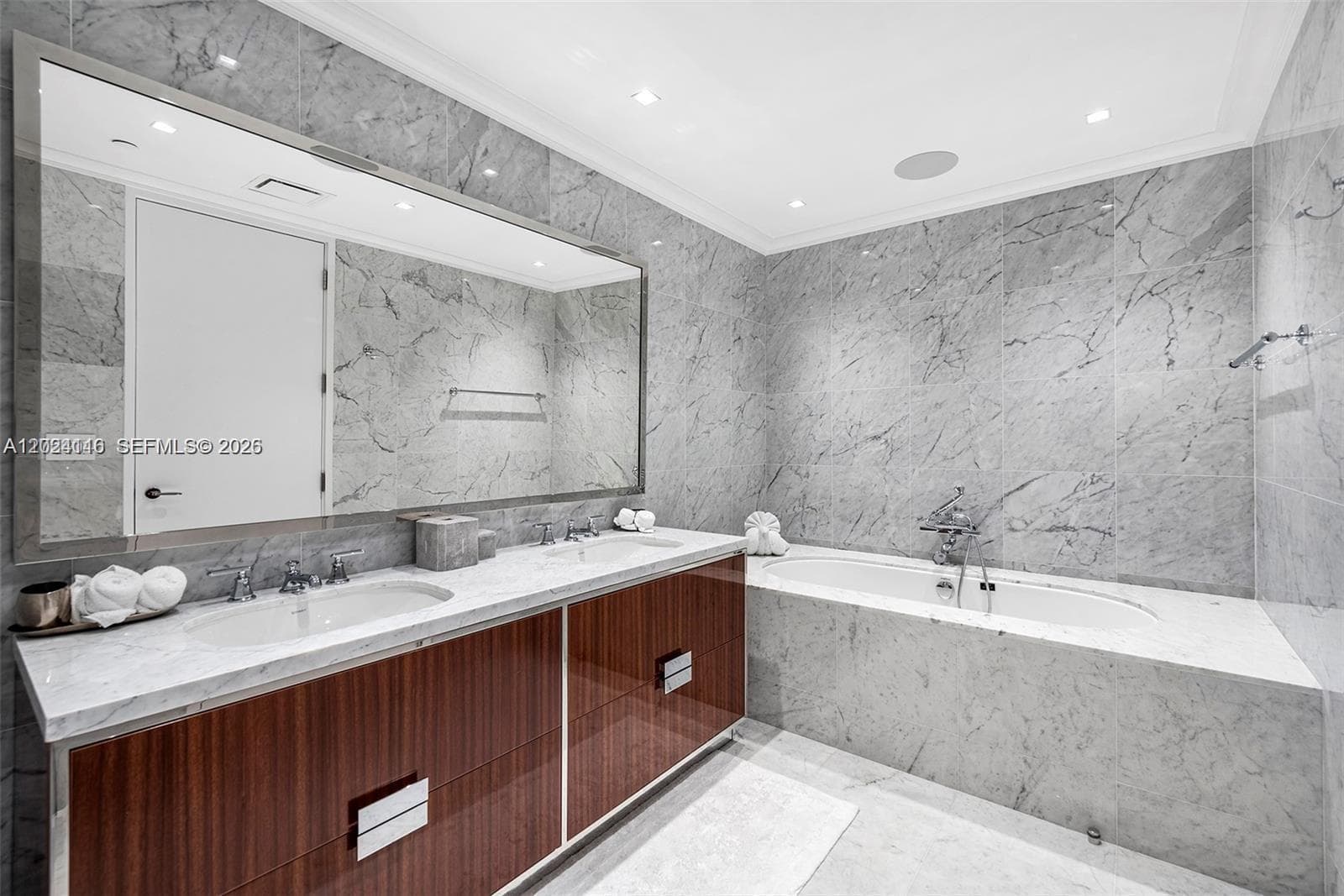 15701 Collins Ave # 4105, Sunny Isles Beach FL 33160 — 18