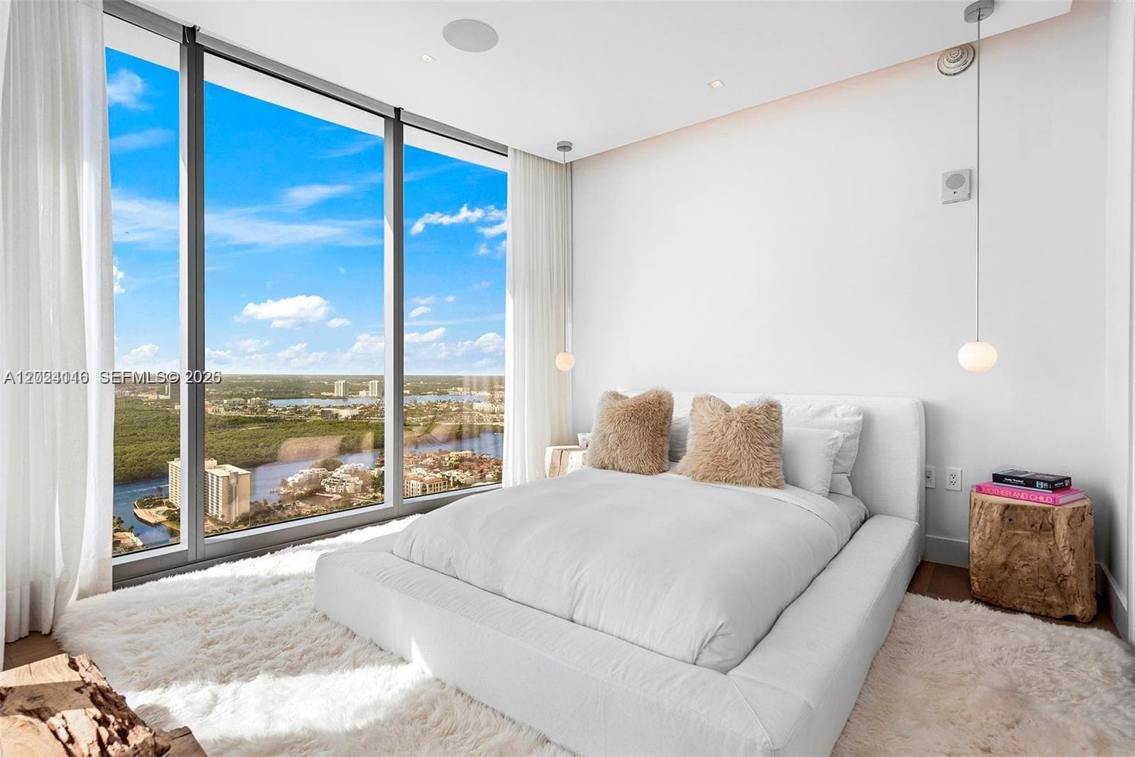 15701 Collins Ave # 4105, Sunny Isles Beach FL 33160 — 25