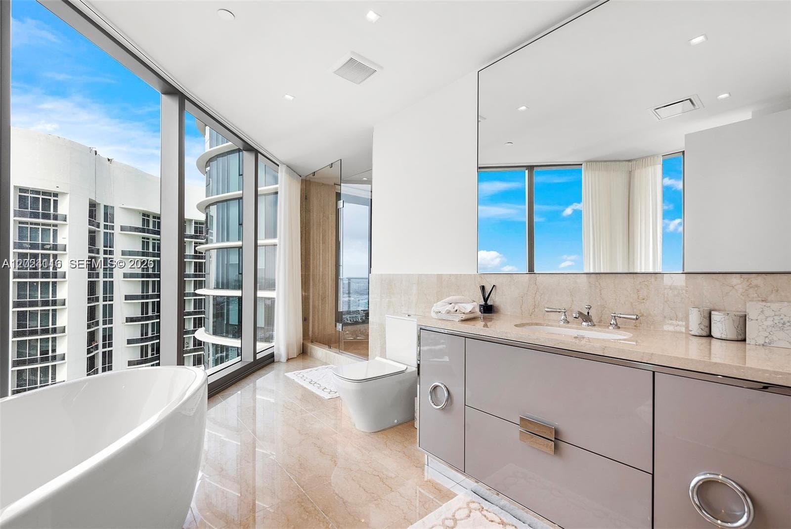 15701 Collins Ave # 4105, Sunny Isles Beach FL 33160 — 21