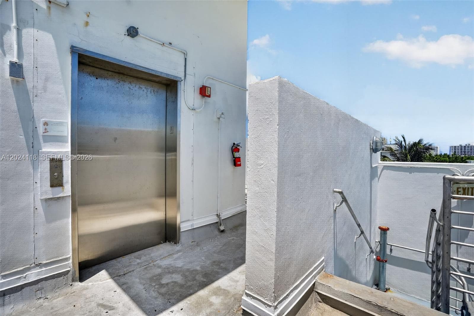 900 4th St # 6, Miami Beach FL 33139 — 36